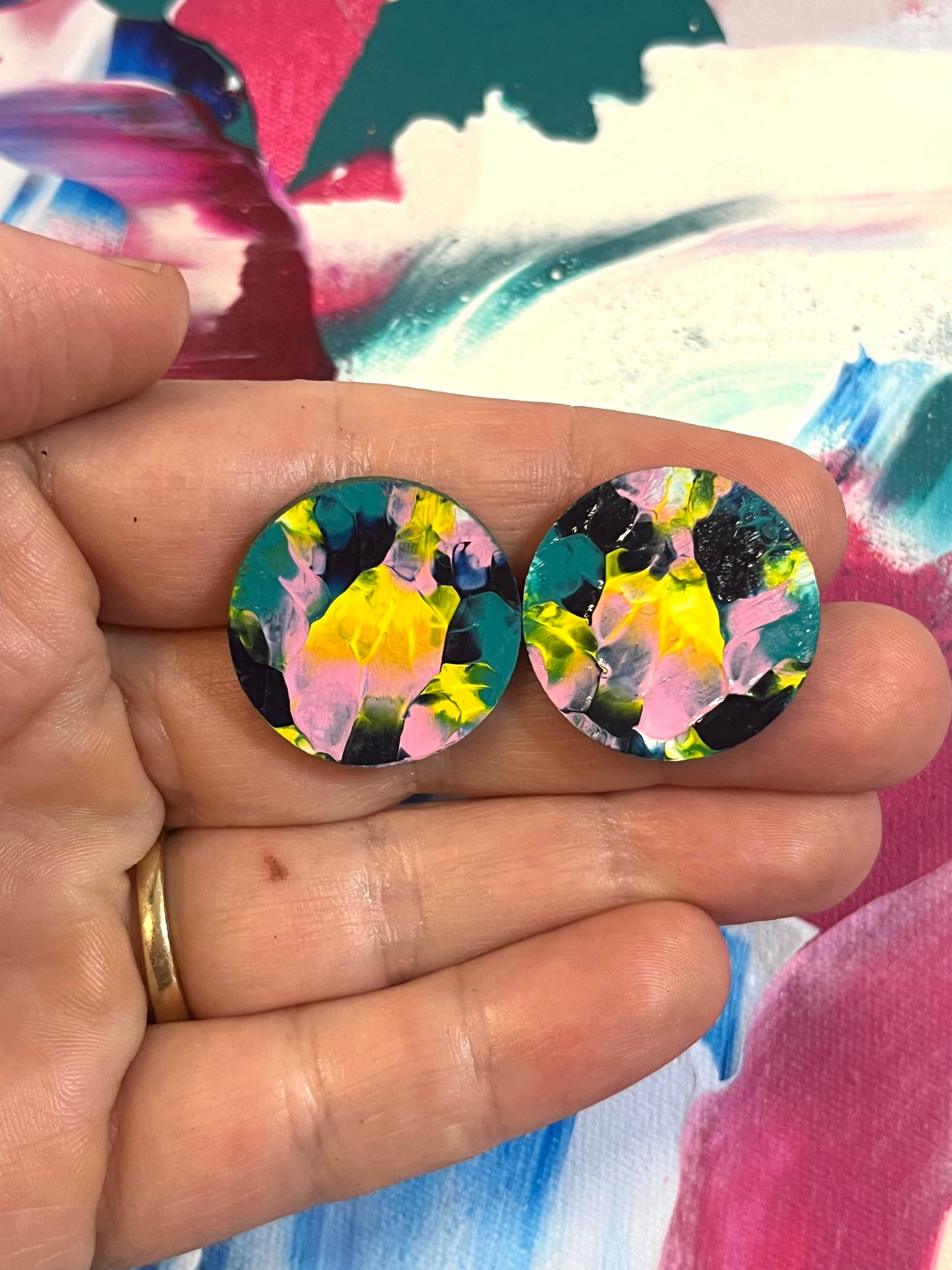 Abstract “Indy” Studs 25mm