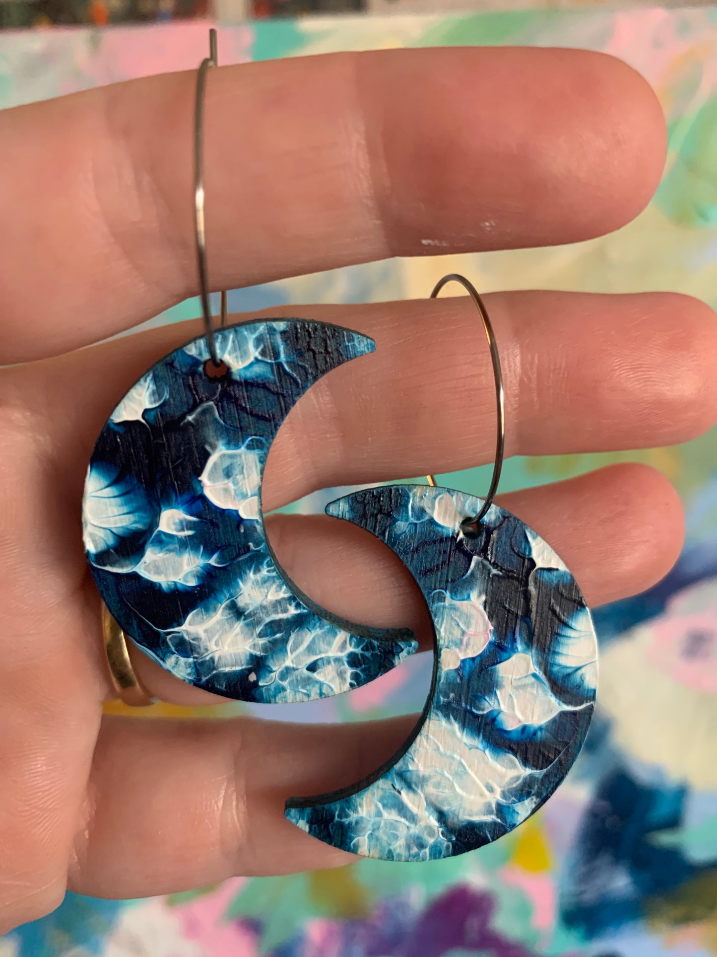 Arty Moon Hoops